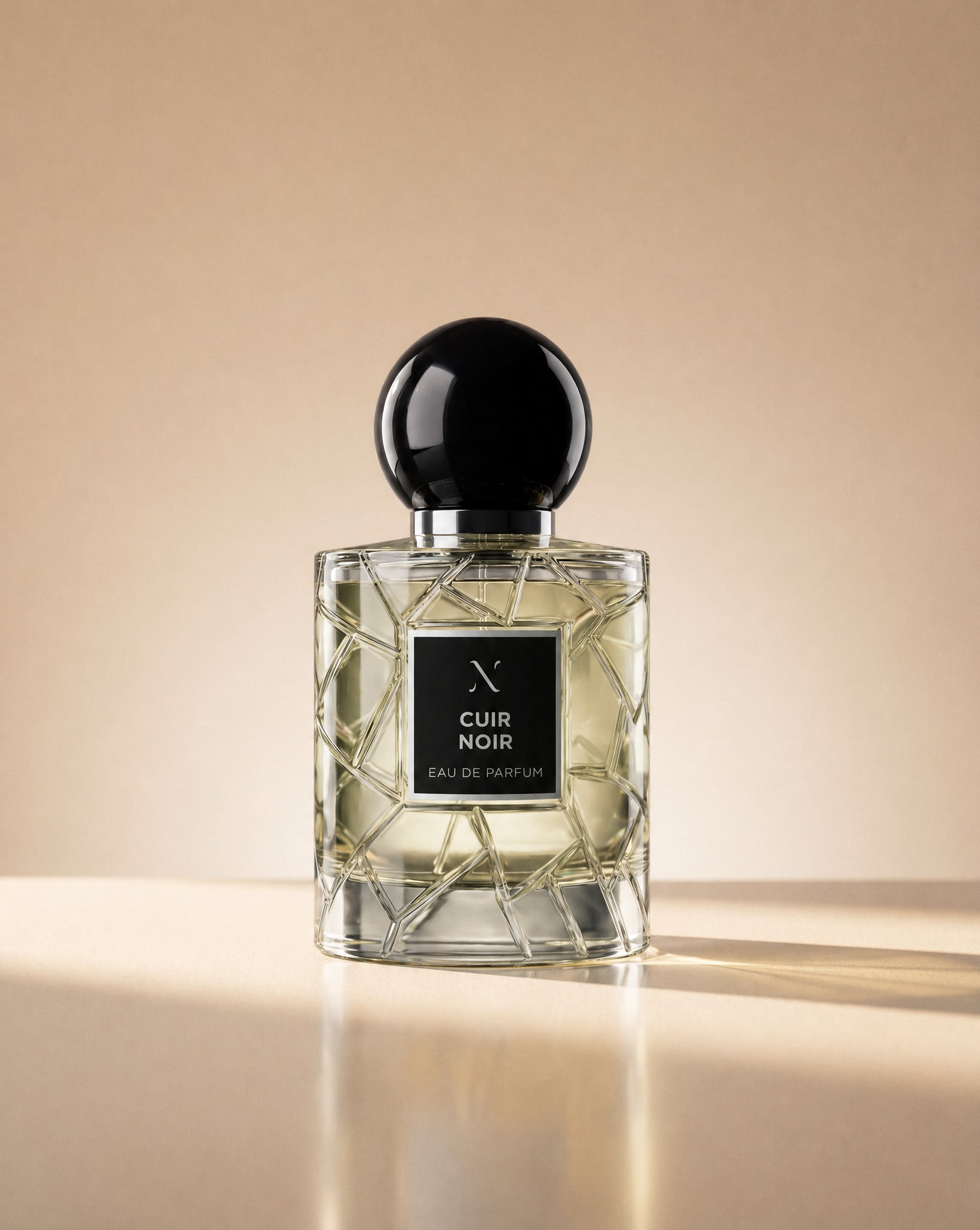 LES SOEURS DE NOE / CUIR NOIR 香水 Cuir Noir Black Edition